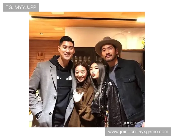 马拉松场上的浪漫奇迹：终点前摘花送女友的感人瞬间