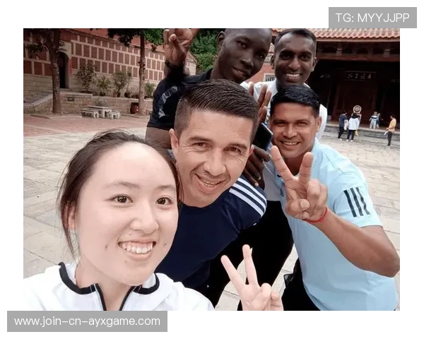 世界杯赛事志愿者故事，幕后英雄被点赞