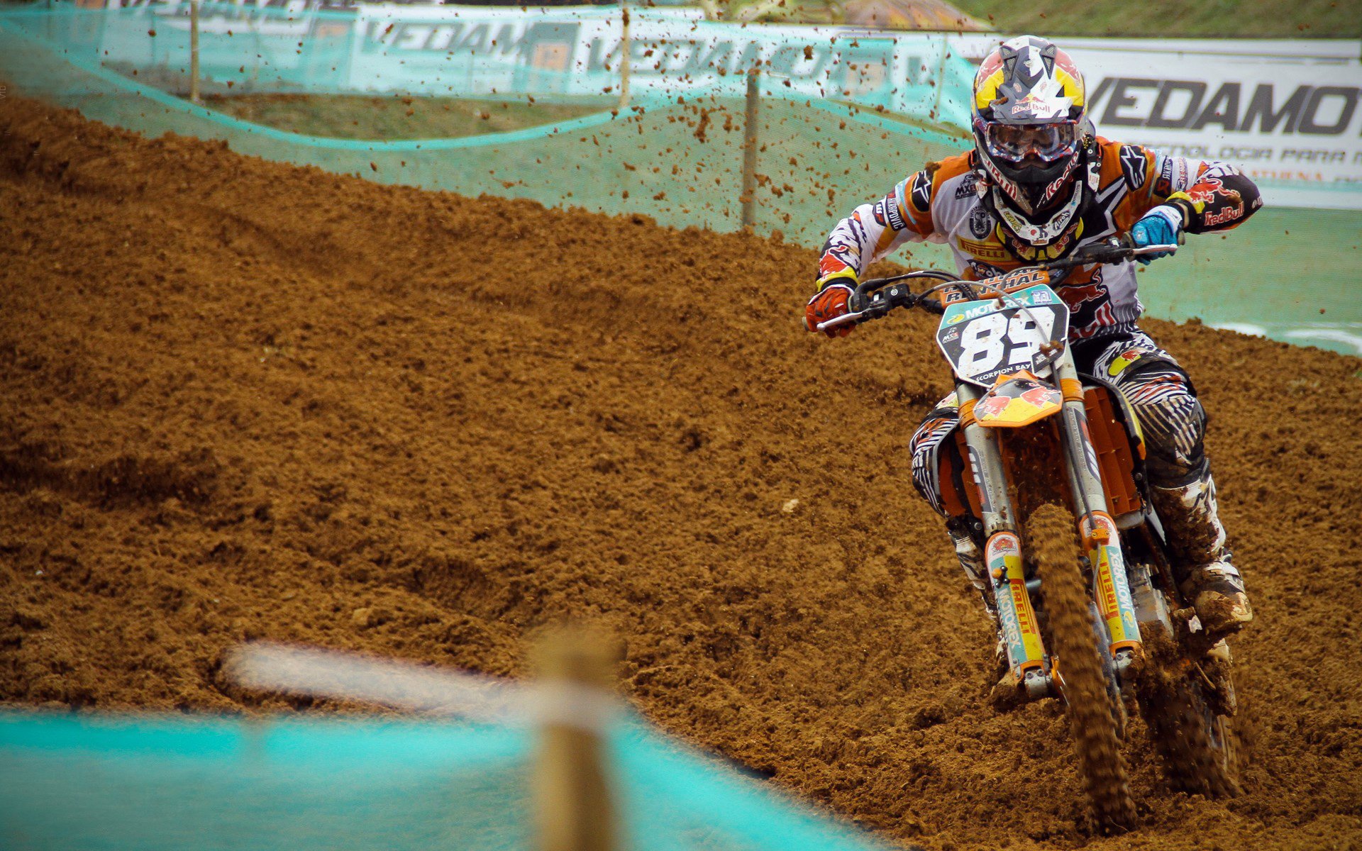 “一触即发：决赛倒计时，冠军只差一步之遥”，比赛一触即发是什么意思